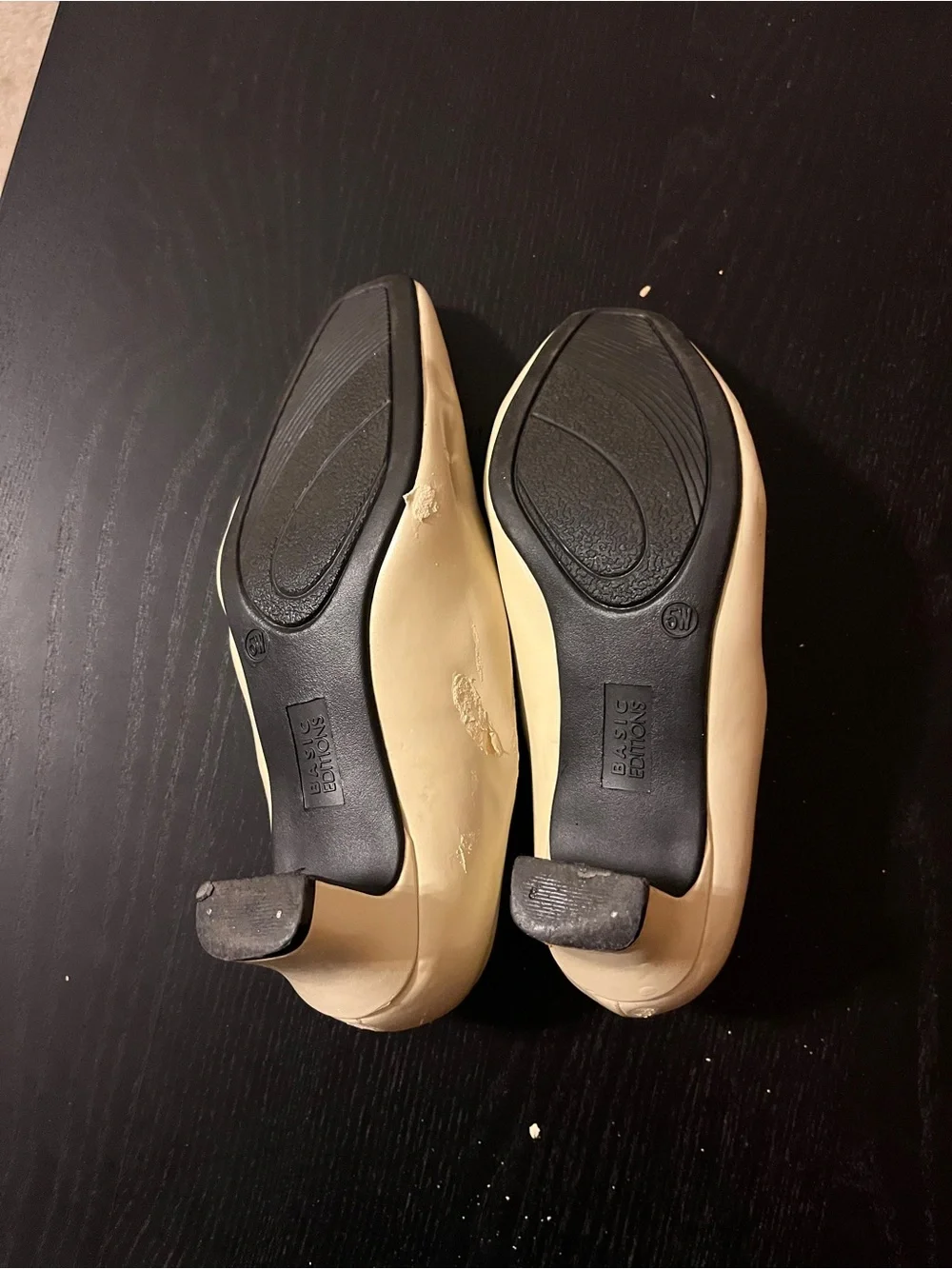 Basic Editions Beige Cream Kitten Heels Pumps Slip On Shoes Size 5W Wide